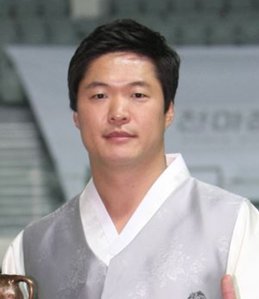 영암군민속씨름단(감독 김기태·학과학번),...