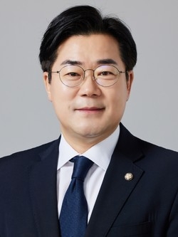 박찬대 국회의원, 인천 연수갑 예비후보 등...